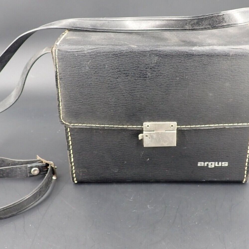 Argus 812 Super Eight Movie Camera with roll film "As is" Parts Props